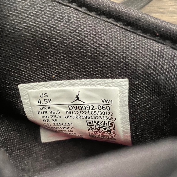 Boys Nike Zion 2 size 4.5 - Picture 4 of 4